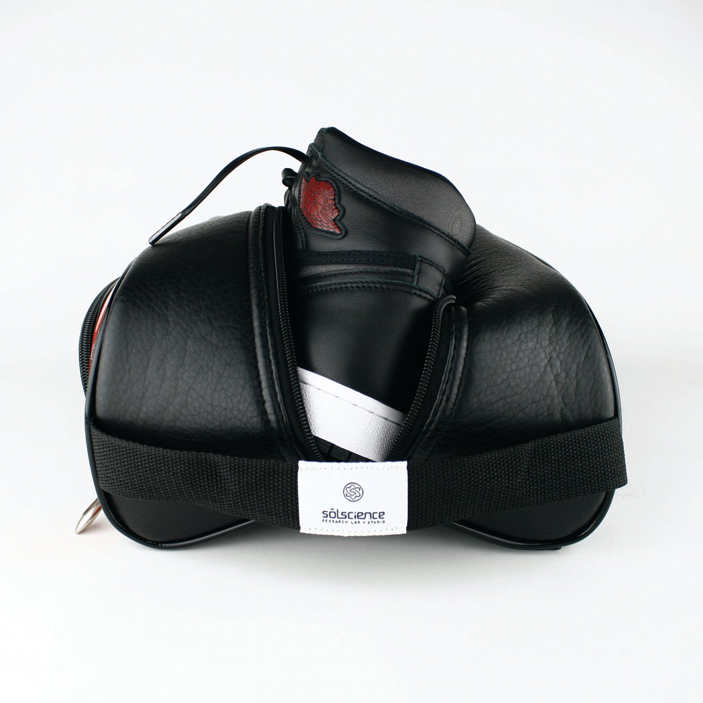 KUTSU Sneaker Bag