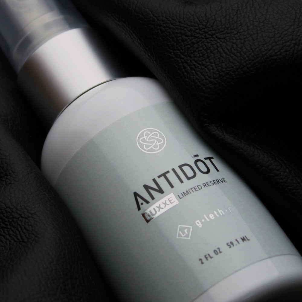 ANTIDŌT® LUXXE - g·leth·r (Beta) - solscience®  Sneaker Deodorizer Spray