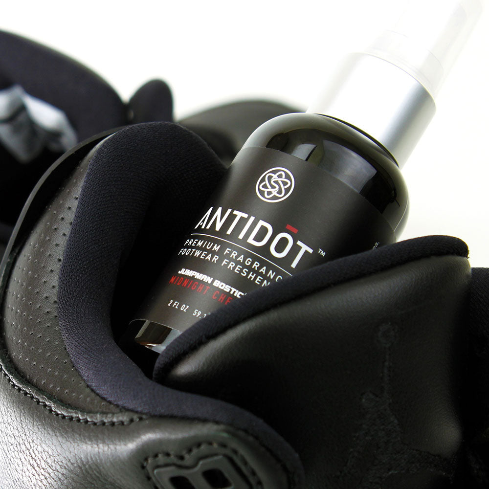 Sneakerhead spraying shoe deodorizer ANTIDŌT by sōlscience Sneaker Freshener Jumpman Bostic Midnight Cherry Sneaker Spray Jordan Brand Nike Michael Jordan Sneakerhead Sneaker Collectorn